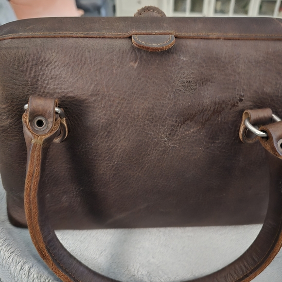 Saddleback Everyday Purse in coffee brown. - Picture 2 of 4